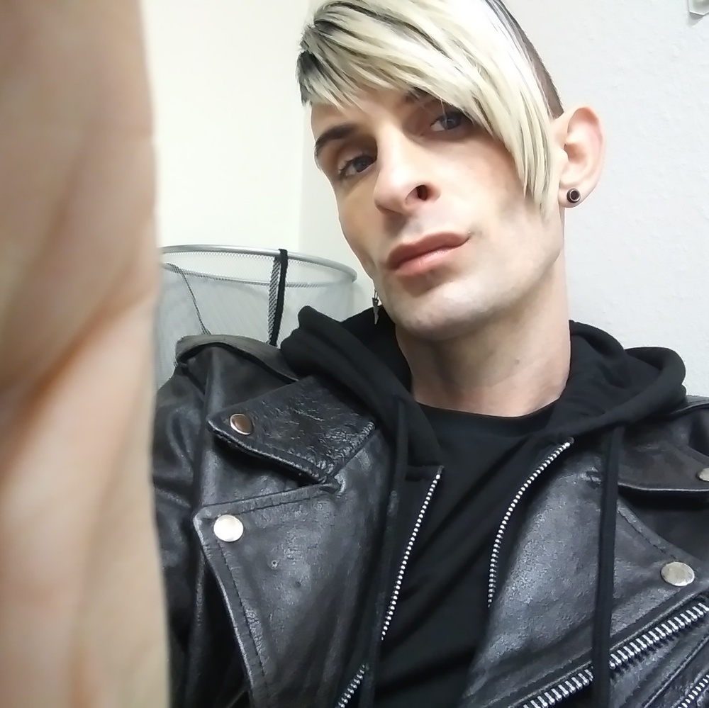 Meet your Posher, Shawn